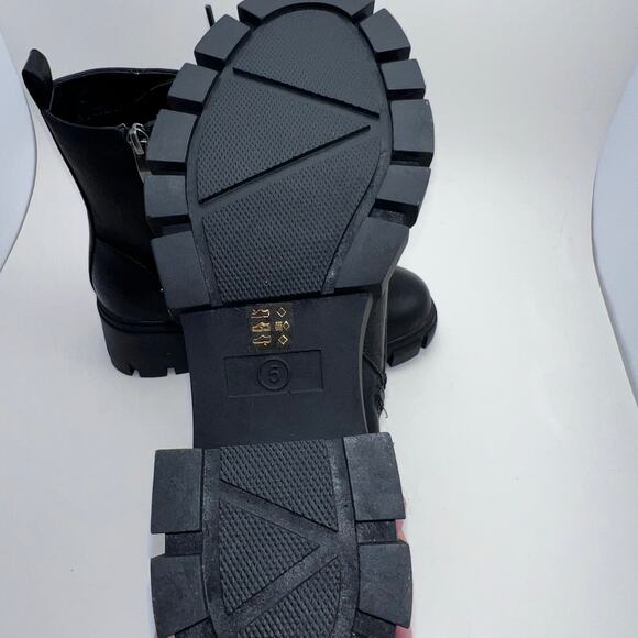 Dirty Laundry by Chinese Laundry Newz Combat Boot, Women's Size 5 - Picture 9 of 10